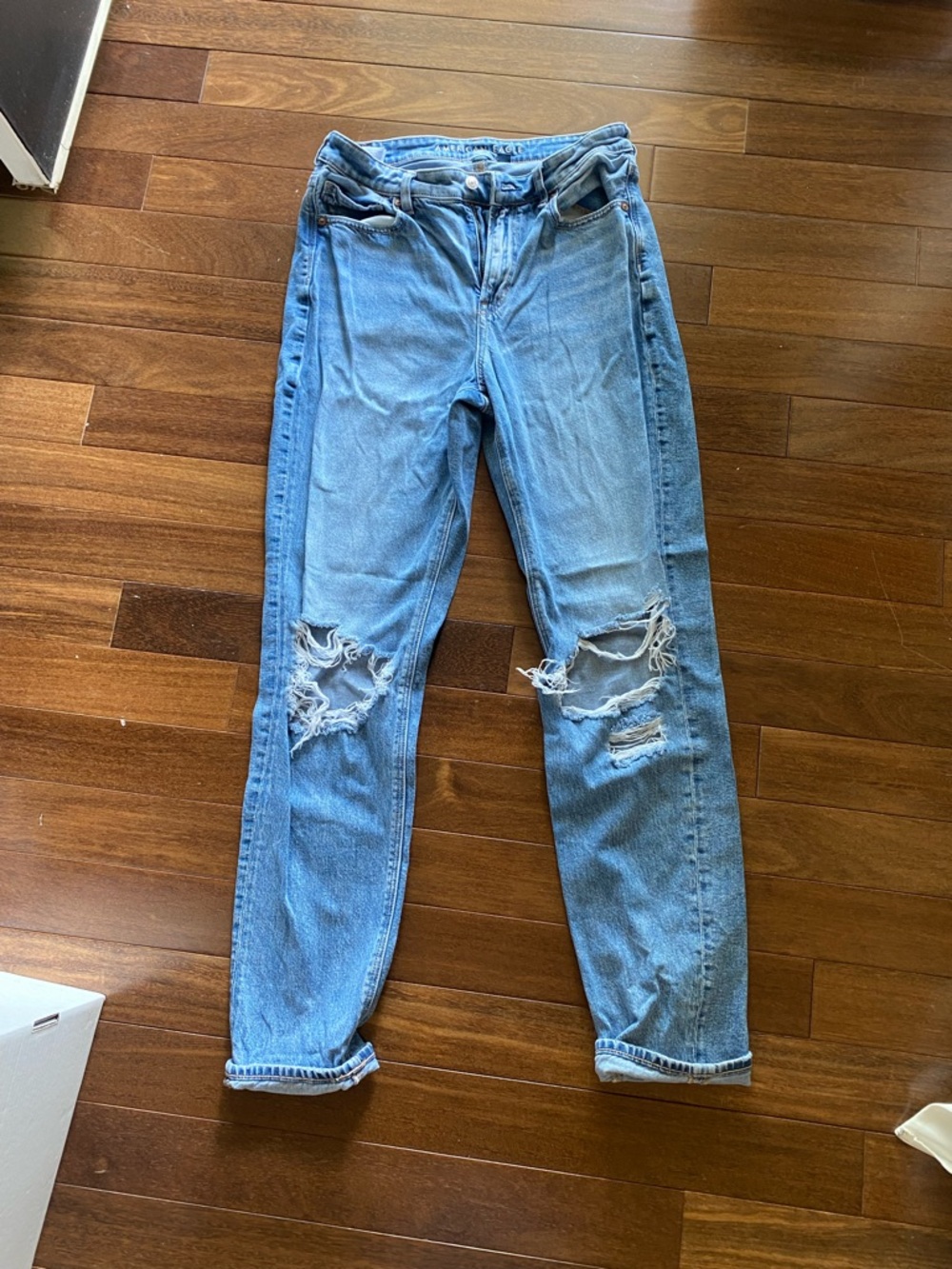 American Eagle Strigid Mom Jeans 8 X-Long